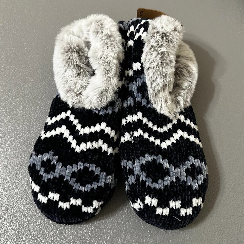 NWT $24.99 Sock Hub Women’s Ankle High Slipper Socks